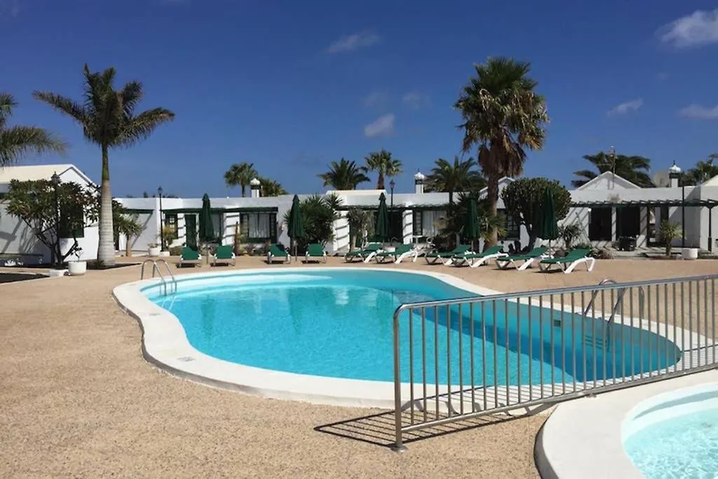 Hébergement de vacances Bandama 14! 2 Bedroom Newly Renovated Bungalow, Los Pocillos, Puerto Del Carmen. Espagne