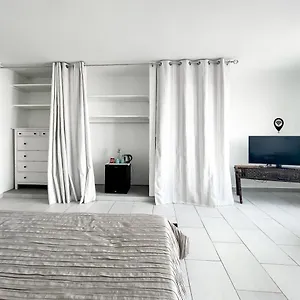 Tierra Wifi Free Private Bathroom , Town , Corralejo Spain