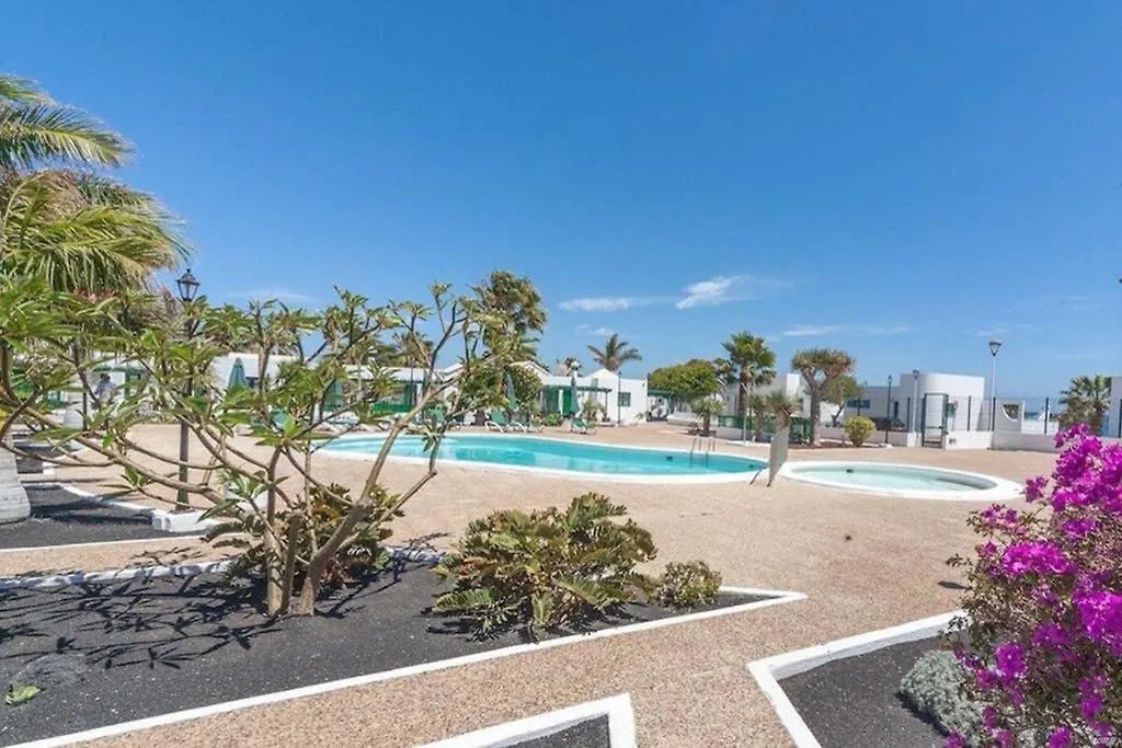 Bandama 14! 2 Bedroom Newly Renovated Bungalow, Los Pocillos, Puerto Del Carmen. Puerto del Carmen  Сasa de vacaciones Puerto del Carmen (Lanzarote)